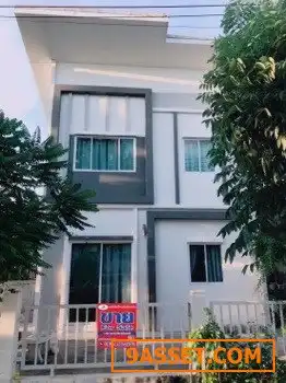 Twin house ขาย บ้านแฝด ขายบ้านลลิน ทำเลดี เดินทางสะดวกสบายพร้อมเข้าอยู่ลลิน ศรีราชา จ.ชลบุรี 140 ตรม. 35 ตร.วา