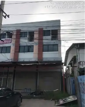 出售Tang Ngee Soon商场附近的 排屋商铺: -