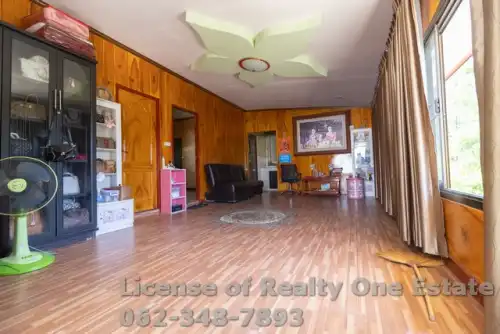Detached House For Sale in Chai Badan: -