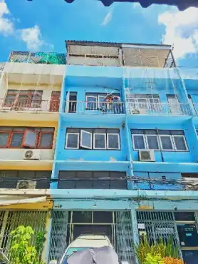 出租Big C Wongsawang商场附近的 排屋商铺: -