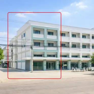 Commercial building-Shophouses for For Rent Khlong Luang: -