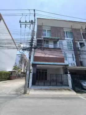 ขายทาวน์เฮ้าส์-โฮม จ.นนทบุรี: ขายทาวน์โฮม 3.5 ชั้น 50 ตร.ว. ถนนแจ้งวัฒนะ ทำออฟฟิตได้ ใกล้เมืองทองธานี