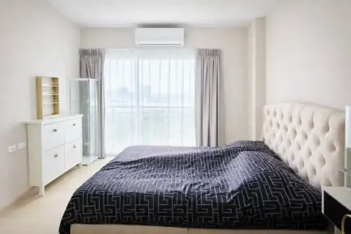 All condo for rent MRT - Orange Line listings to choose from, updated recently: -