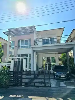 Detached Houses For Sale near BTS - Sukhumvit Line line,: -