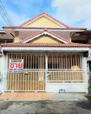 Townhouse-Homes For Sale on Lam Luk ka Rd: -