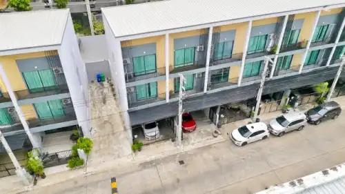 Townhouse-Homes for For Rent near MRT - Orange line: -