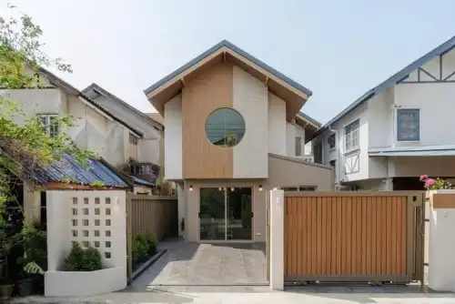 Detached Houses For Sale near MRT - Yellow line,: -