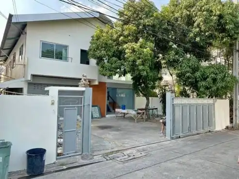 Warehouses for For Rent near MRT - Yellow line: -