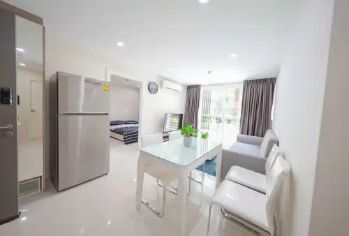 ให้เช่า Condo Elements Srinakarin ตรงข้ามซีคอนสแควร์ 58 ตารางเมตร 2 ห้องนอน 2 ห้องน้ำ ชั้น 1 ตึก 4 ติดสระว่ายน้ำ ตกแต่งครบ (Owner Post)