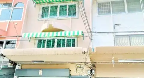 ให้เช่าอาคารพาณิชย์-ตึกแถว ถนนโพธิ์แก้ว: ถนนนวมินทร์ 101-109ใกล้ ตลาดปัฐวิกรณ์ 850 ม. 25 ตร.ว.300 ตร.ม. เช่าอาคารพาณิชย์ 3 ชั้น 4 นอน 4 น้ำ แฟชั่น 2.6 กม.