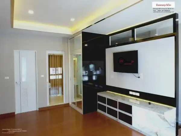 ทาวน์เฮ้าส์-โฮม ขายทาวน์โฮม 3 ชั้น 21 ตรว. บ้านกลางกรุง เดอะรอยัล เวียนนา ถ.รัชดาภิเษก ใกล้ทางด่วนศรีรัช