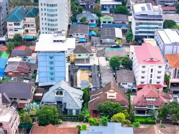 ที่ดิน ขายที่ดิน 96 ตรว. ซอยทองหล่อ 25 สุขุมวิท 55 เข้าซอยไม่ลึก เหมาะสร้างบ้าน สำนักงาน
