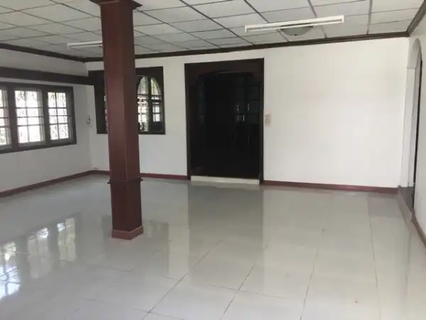 Detached House  ให้เช่าบ้านเดี่ยว 2ชั้น ใกล้ MRT ภาวนา และถนนลาดพร้าว 41 จดทะเบียนได้ 200 ตารางวา 4 ห้องนอน 3 ห้องน้ำ